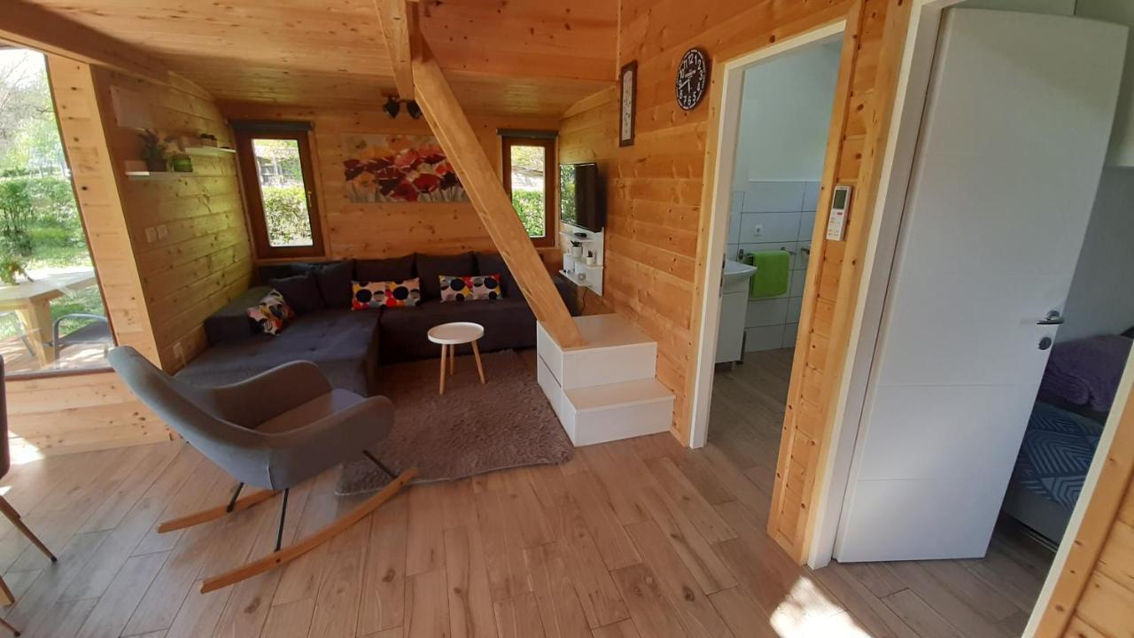 라코비카 Tiny House Grabovac 빌라 외부 사진