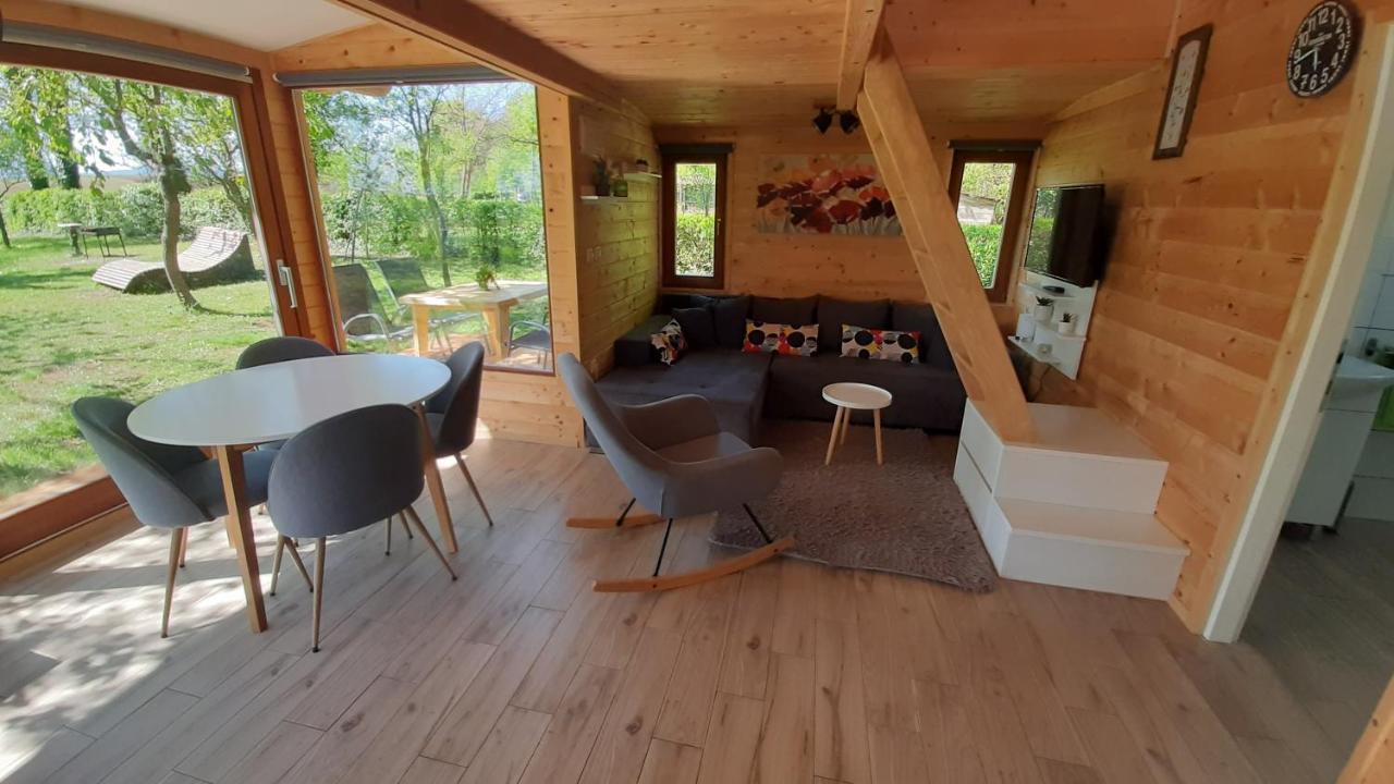 라코비카 Tiny House Grabovac 빌라 외부 사진